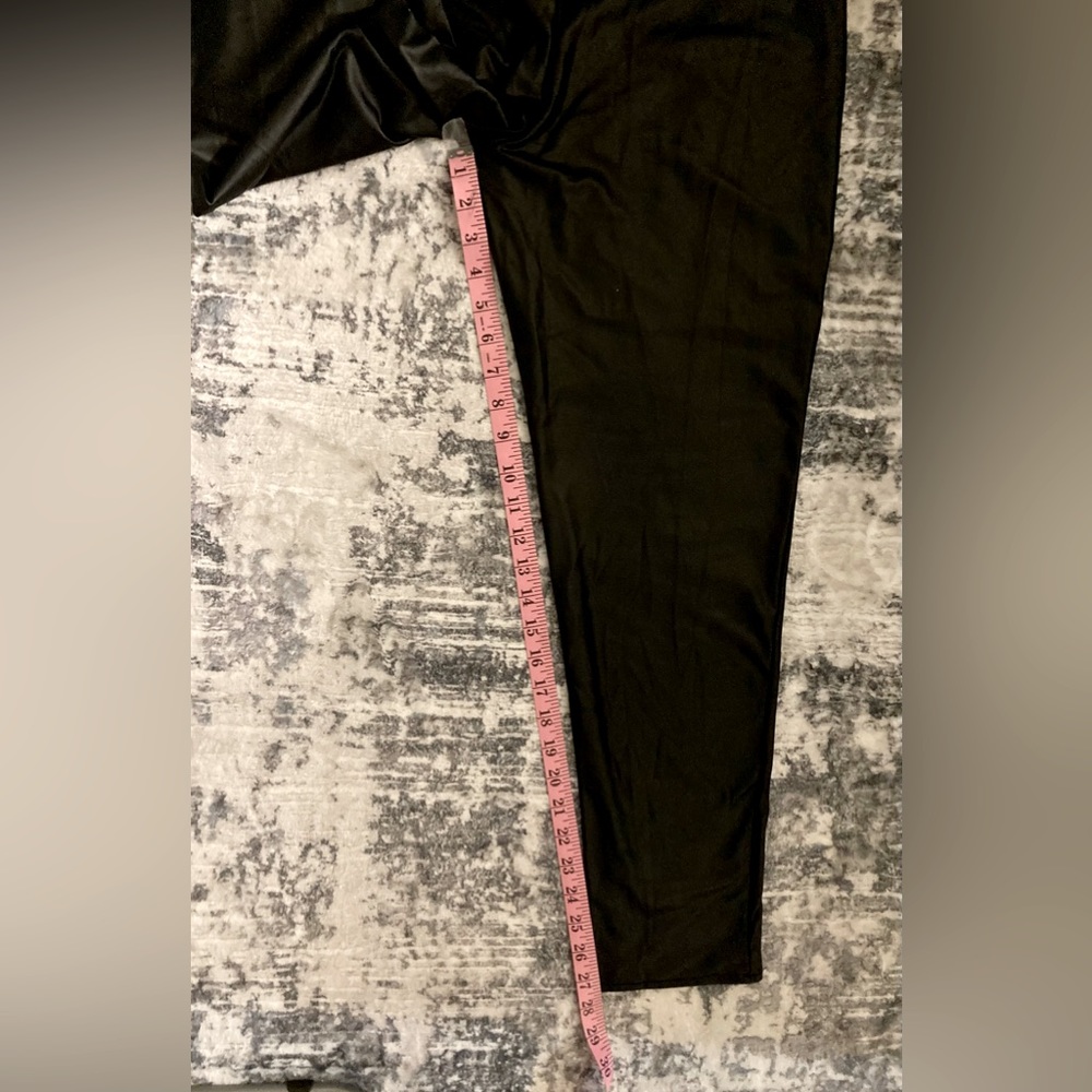 Back high-waisted PU leather leggings in size XL - Picture 6 of 8